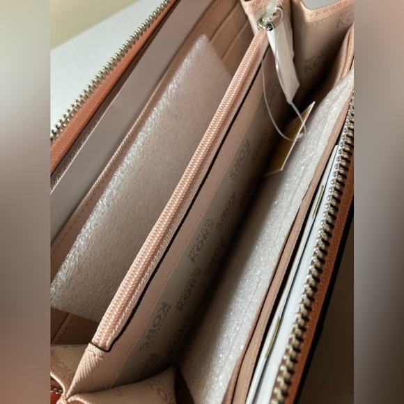 (NEW) Michael Kors Zip Around Continental Micro Stud Wallet Ballet Pink - Picture 4 of 6